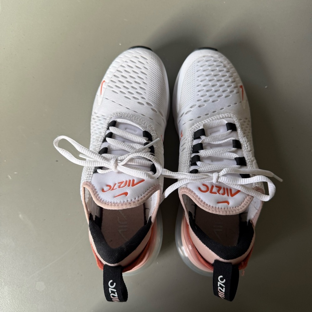 Nike Air Max 270 - Picture 4 of 7